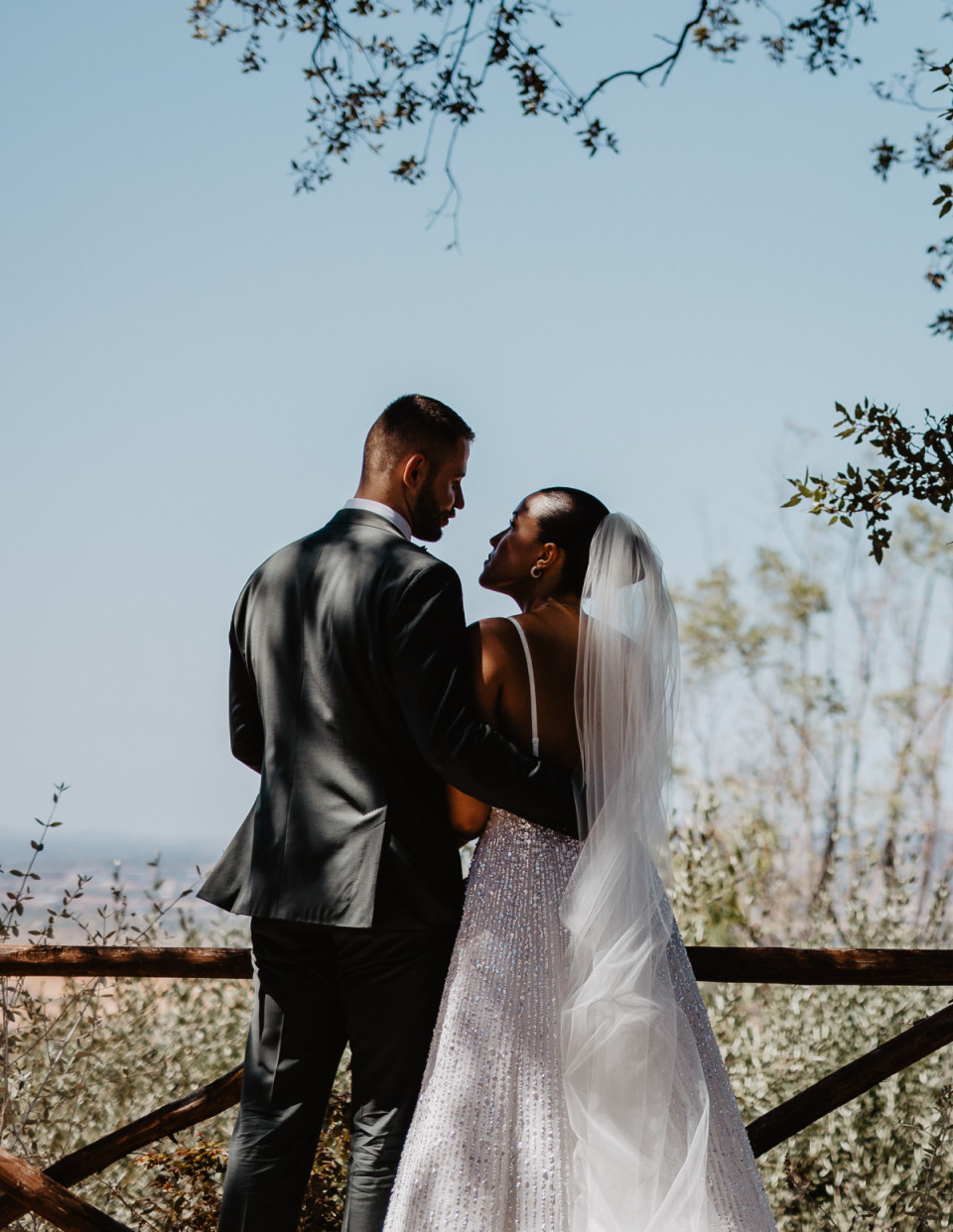 Hochzeitspaar bei Hochzeitsshooting in der Toskana 