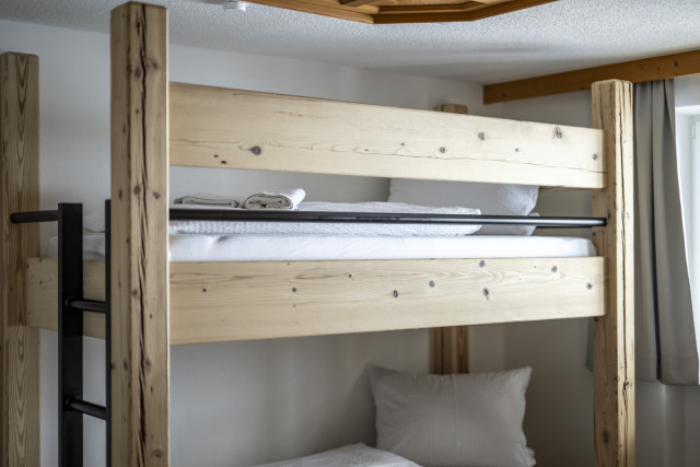 Kinderzimmer mit Stockbett in einer Ferienwohnung im Gästehaus Dauser 