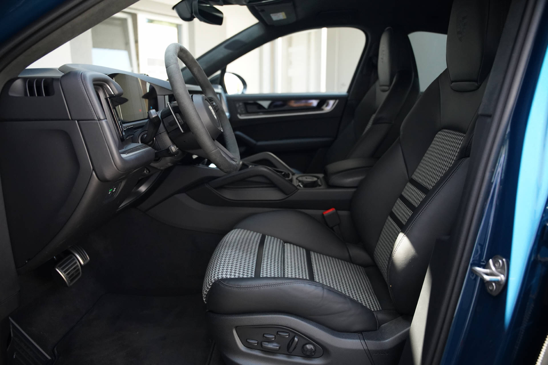 car-pic