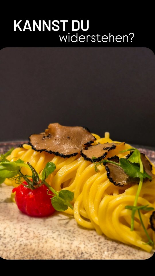 ⚠️ Dieses Reel macht süchtig… nach Trüffelpasta ?
.
.
.

.
.
.
#boutiquehotel 
#beimlipp 
#allgäu