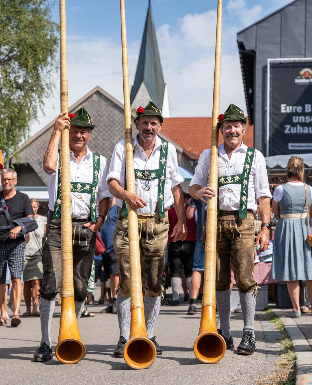 ?? Missner Kirbe – es geht wieder rund! ??⁠
⁠
Am Samstag & Sonntag ab 14:00 Uhr startet das Dorffest, das wirklich für jeden was zu bieten hat: Kinder, Eltern, Urlauber, Einheimische – hier kommt keiner zu kurz. Und das Ganze geht gleich zwei Tage la