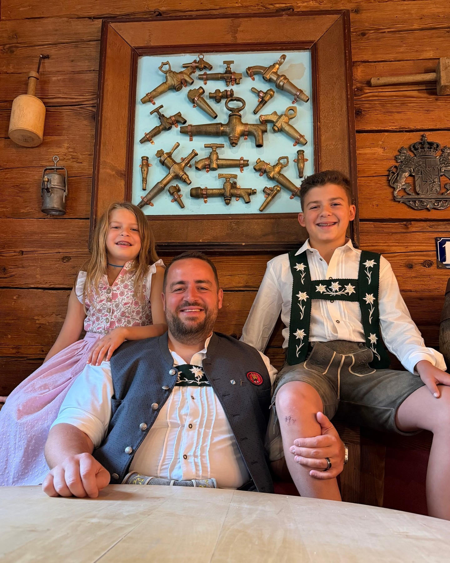 Schönen Vatertag euch allen, auf die Kinder, Väter und Mütter! 
Das Leben ist schön, genießen wir es!
#Familie #Vatertag #Liebe