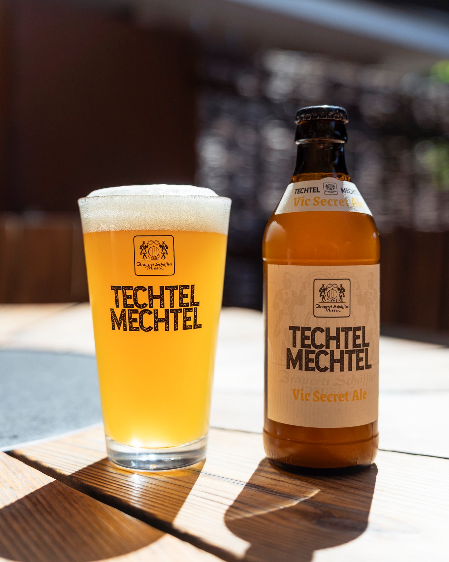 Unser drittes Techtel Mechtel 2026 ist da. ??⁠
⁠
Sommerparty unter Palmen heißt unser neues Vic Secret Ale — und bei diesem Sud geht es ganz klar um den Hopfen.⁠
⁠
Im Mittelpunkt steht Vic Secret, eine australische Hopfenspezialität, die hier ganz al