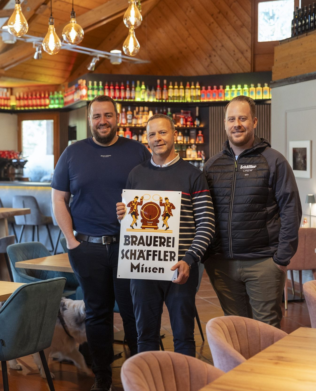 ☕?Schäffler X Parkcafé Kressbronn⁠
⁠
Mit dem Parkcafé in Kressbronn dürfen wir einen weiteren besonderen Ort am Bodensee zu unseren Partnern zählen.⁠
⁠
Mitten im Schlösslepark direkt am Bodensee gelegen, lädt das Café & Bar-Konzept zum Verweilen ein 